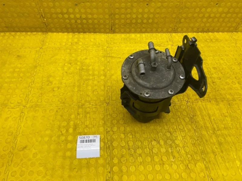 Кронштейн топливного фильтра Volkswagen Touareg 2019 4M0201987L CR7 CVMD