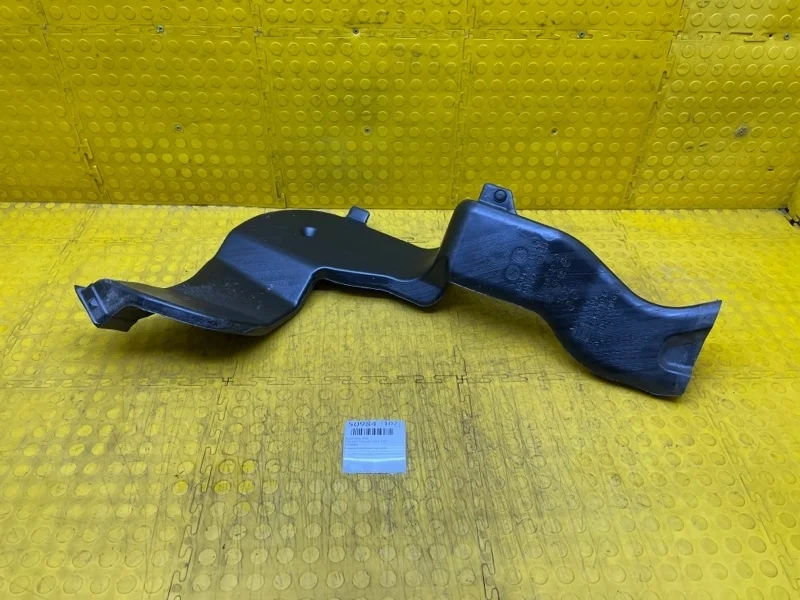 Воздуховод Mitsubishi Outlander 2019 7830A043 GF2W, правый