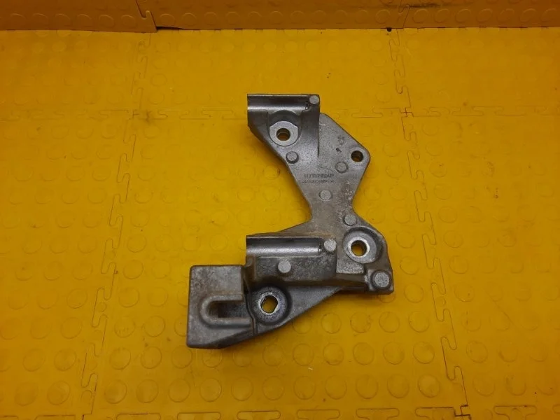 Кронштейн генератора Nissan Terrano 2022 1171000Q3G D10 H4MD 438P160913