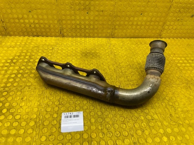 Коллектор выпускной Volkswagen Touareg 2019 059253033CC CR7 CVMD