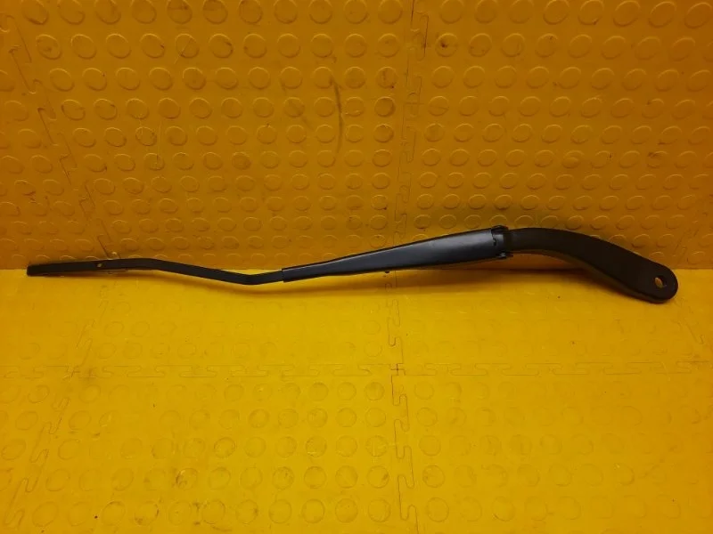 Поводок стеклоочистителя Renault Duster 2021 288817528R HJD H4MG446P002512, передний левый