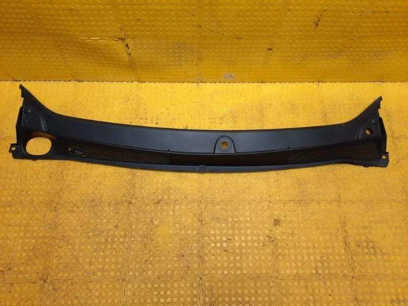 Решетка под лобовое стекло ( жабо ) Renault Duster 2021 668113292R HJD H4MG446P002512