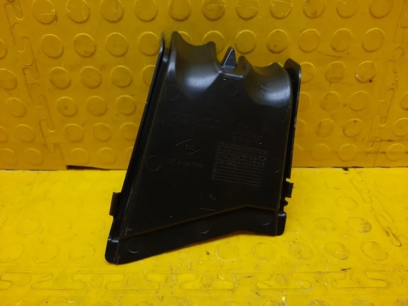Крышка блока предохранителей Renault Kaptur 2019 243504687R RBA F4RE410C236763