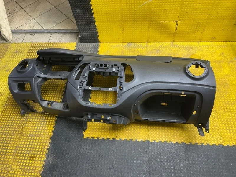 Панель передняя салона (торпедо) Renault Kaptur 2019 681006549R RBA F4RE410C236763