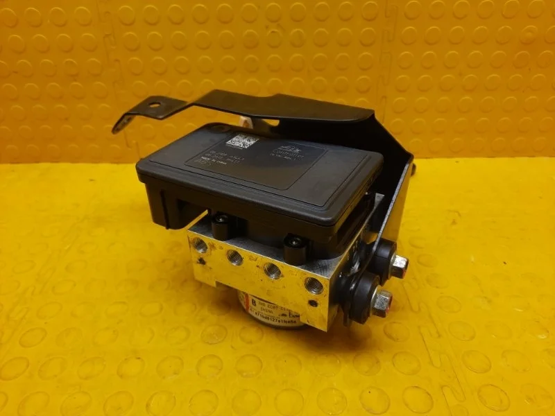 Блок abs (Блок АБС) Mitsubishi Outlander 2020 4670A658 GF0W 4B11CA7125