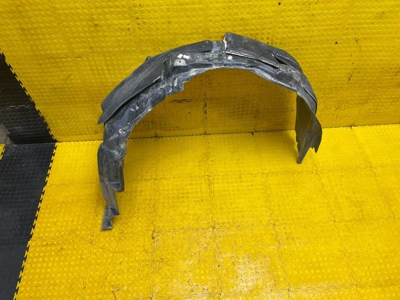 Подкрылок Mitsubishi Outlander 2021 5370B818 GF0W 4B11 CB8765, передний правый