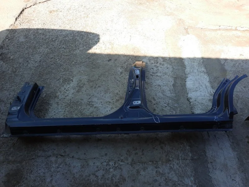 Порог со стойкой Kia Mohave 2021 713122JA50 HM2 D6EB, левый