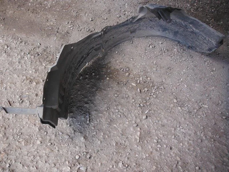 Б.у. подкрылок NISSAN TEANA J32 NISSAN TEANA J32