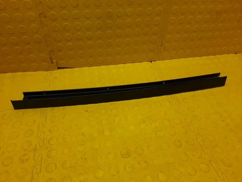 Направляющая стекла двери Mercedes-Benz Gle-Class 2017 A2927300119 W166 27682130535232, задняя левая