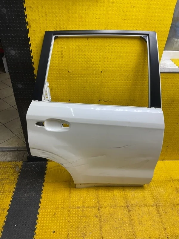 Дверь Subaru Forester 2014 60409SG0019P S13, задняя правая