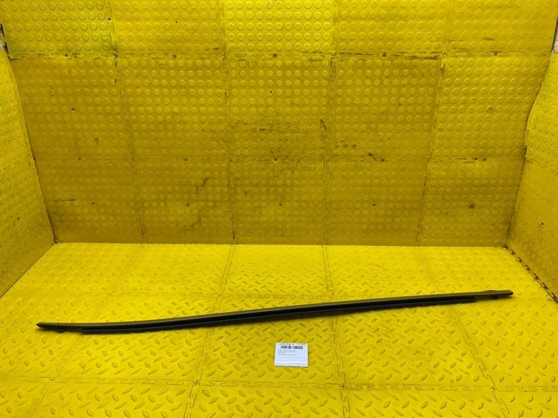 Молдинг двери Nissan X-trail 2019 828204CL0A T32 QR25, задний правый