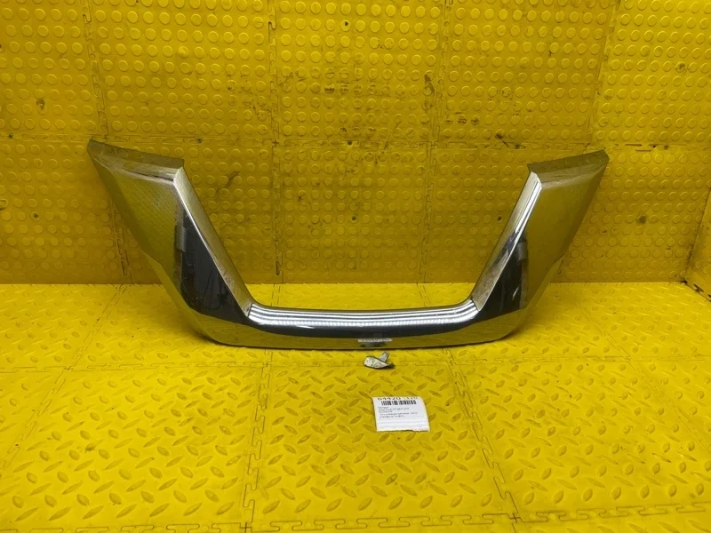 Накладка Nissan X-trail 2019 62310HZ50C T32 QR25