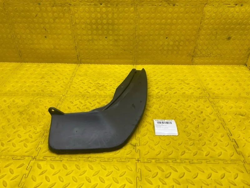 Брызговик Skoda Kodiaq 2021 565075101 CZPA, правый