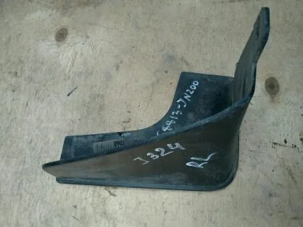 Б.у. брызговик NISSAN TEANA J32 NISSAN TEANA J32