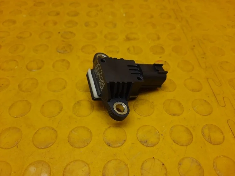 Датчик удара Kia Sorento 2019 95920B1050 UM D4HB