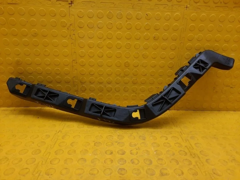 Кронштейн бампера Kia Sorento 2019 86662C5000 UM D4HB, задний правый