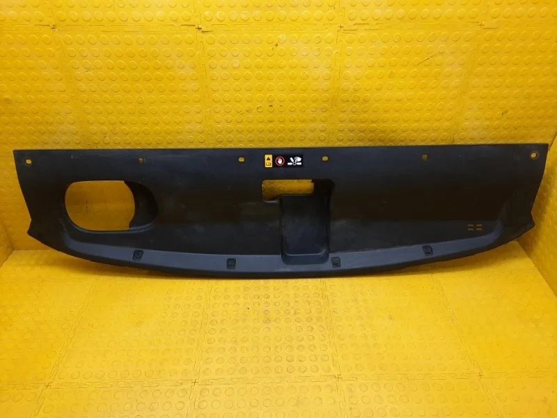 Накладка радиатора Kia Sorento 2019 86360C5000 UM D4HB