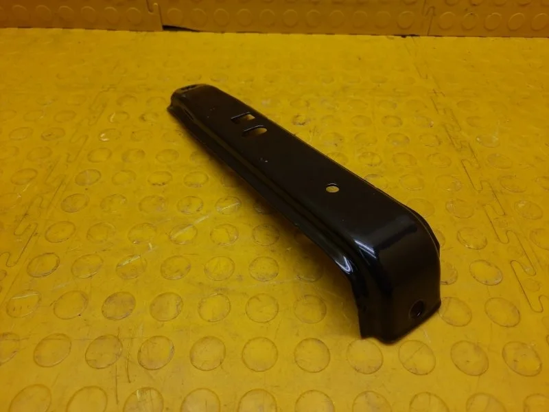 Кронштейн усилителя бампера Mitsubishi Outlander 2018 6400D977 GF0W 4B12 XP2200, передний