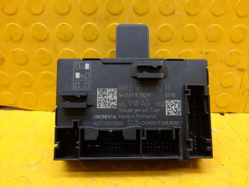 Блок управления дверьми AUDI Q5 2014 8K0959792R 8RB CMGB, передний правый