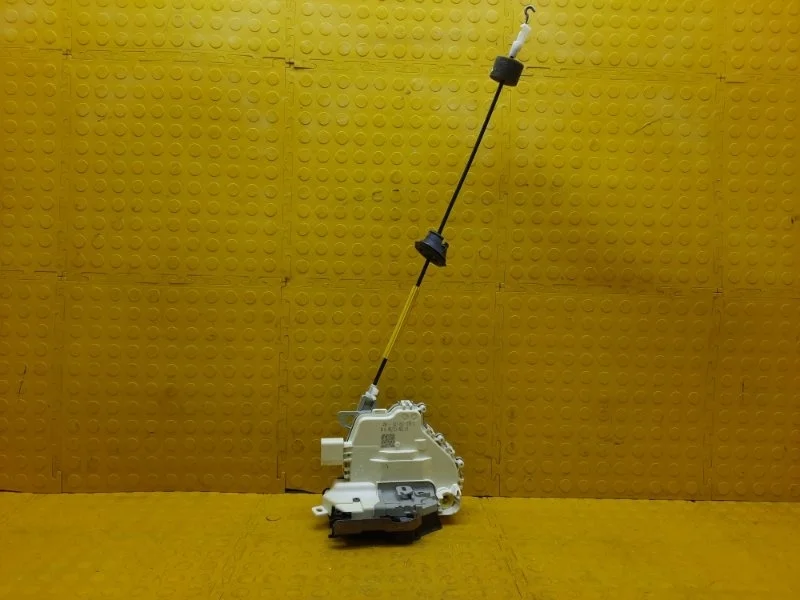 Замок двери Audi Q5 2014 8J1837015C 8RB CMGB, передний левый