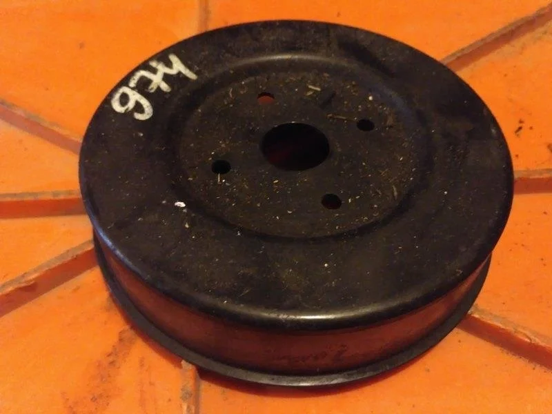 Б.у. шкив помпы MITSUBISHI PAJERO V97W MITSUBISHI PAJERO V97W
