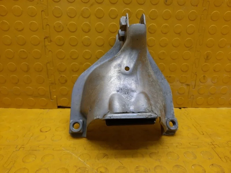 Кронштейн опоры двигателя AUDI Q5 2014 4G0399378J 8RB CMGB, правый