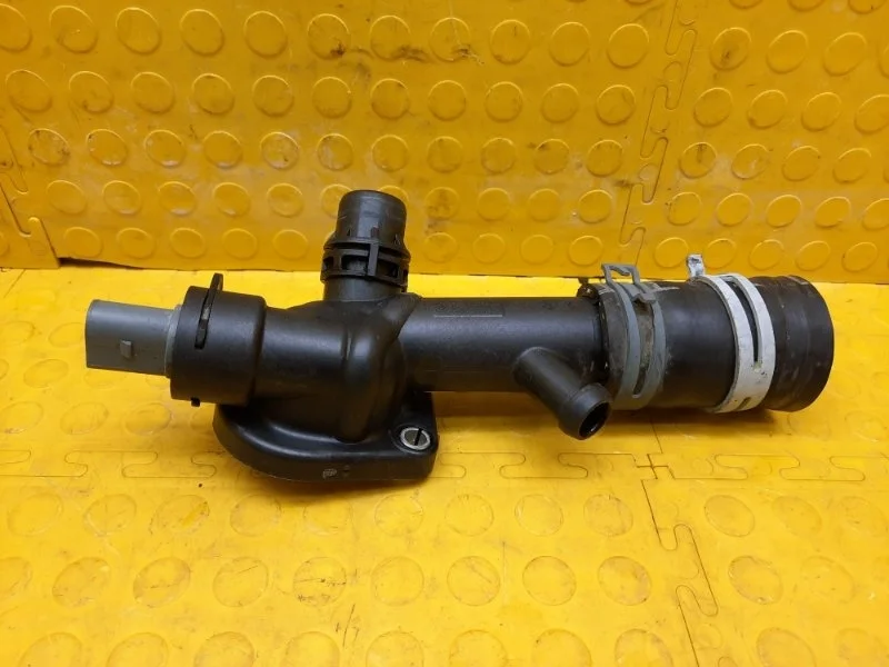 Фланец AUDI Q5 2014 03L121132AC 8RB CMGB