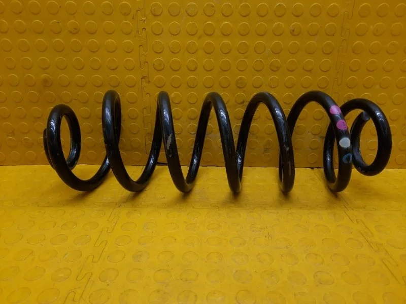 Пружина подвески AUDI Q5 2014 8R0511115BN 8RB CMGB, задняя