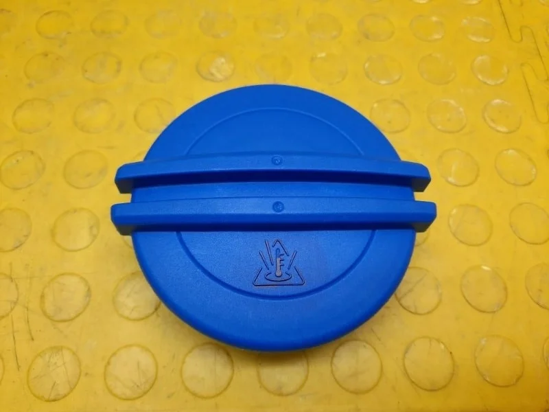 Крышка расширительного бачка Audi Q5 3B0121321 8RB