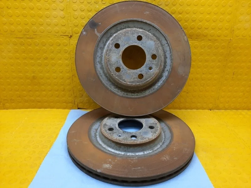 Диск тормозной Audi Q7 2016 8W0615601K 4MB CVM011957, задний