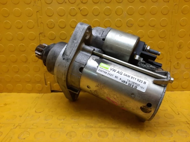 Стартер Volkswagen Tiguan 2013 02E911024B NF