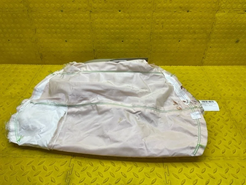 Подушка безопасности Mitsubishi Outlander 2021 7030A316YA GF2W 4B12 DB2762