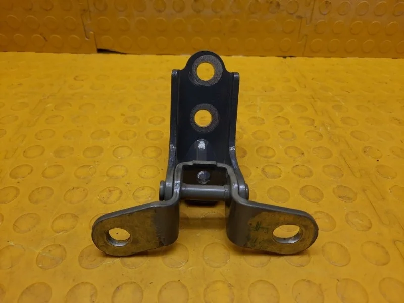 Петля двери нижняя Hyundai Mufasa 2023 793102H000 NU2 G4NJ PW668878, задняя левая