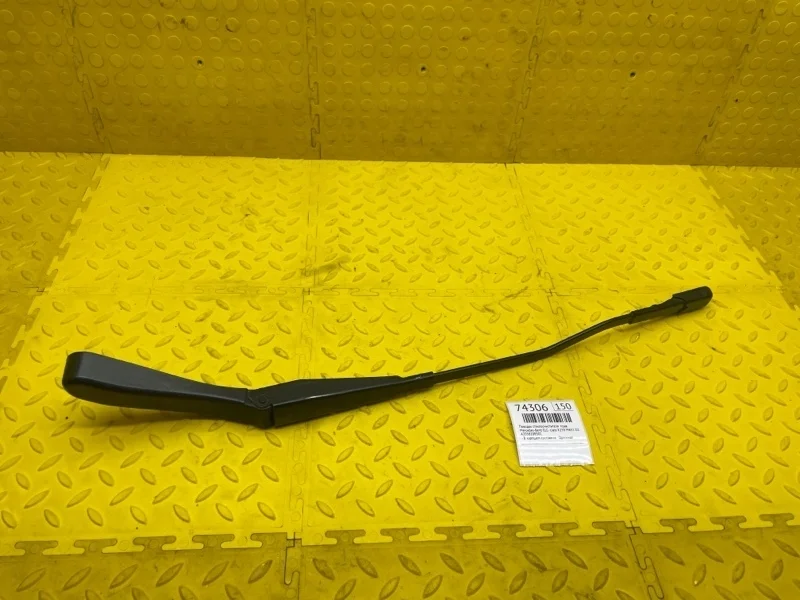 Поводок стеклоочистителя Mercedes-Benz GLC- class 2015 A2058208301 X253 M651 D22, левый