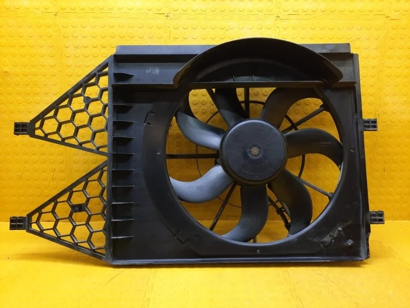 Вентилятор радиатора Volkswagen Polo 2021 6R0959455E CK4 CWVA