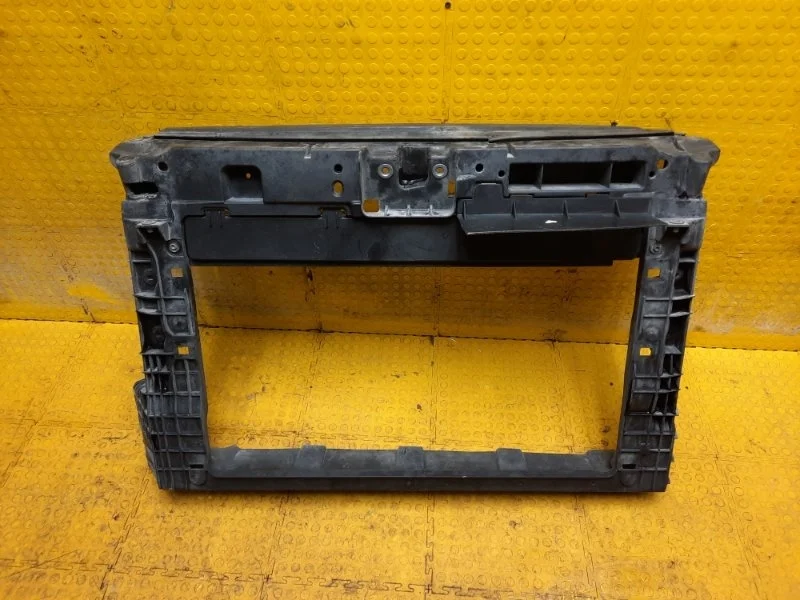 Рамка радиатора/передняя панель (телевизор) Volkswagen Polo 2021 60U805588E CK4 CWVA