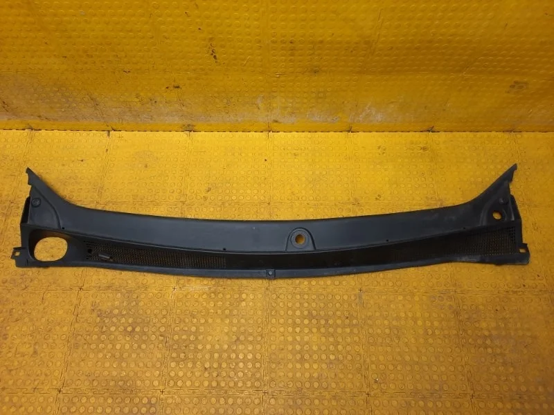 Решетка под лобовое стекло ( жабо ) Renault Duster 2021 668113292R HJD H5HA460D