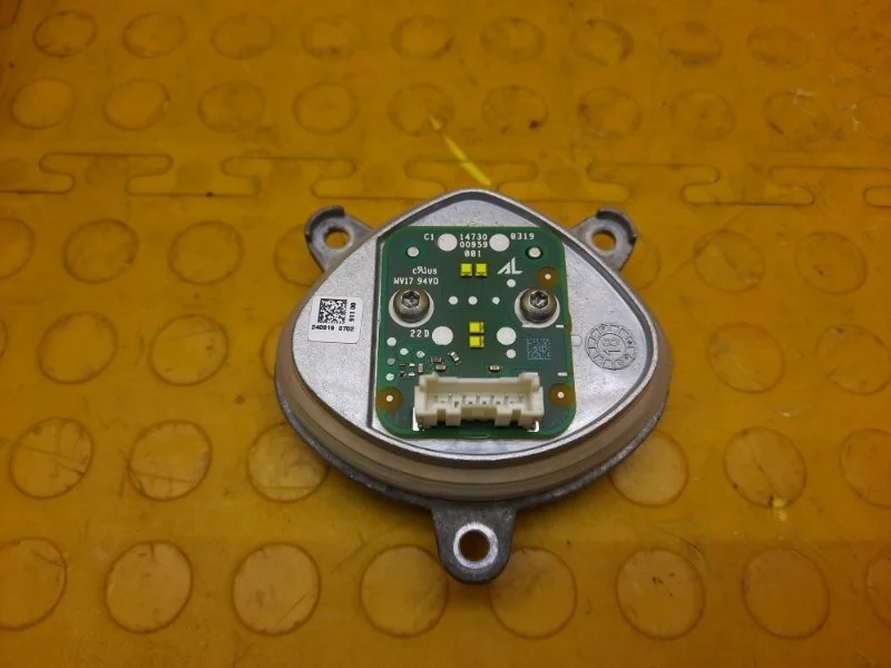 Модуль светодиодный Renault Arkana 2019 260605885R JC H5HA