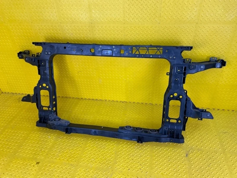 Панель радиатора Hyundai Santa Fe 2019 64101S1000 TM D4HBKU932189