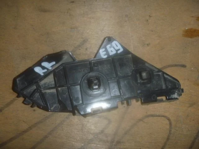 Б.у. крепление бампера зад TOYOTA COROLLA ZRE151 TOYOTA COROLLA ZRE151