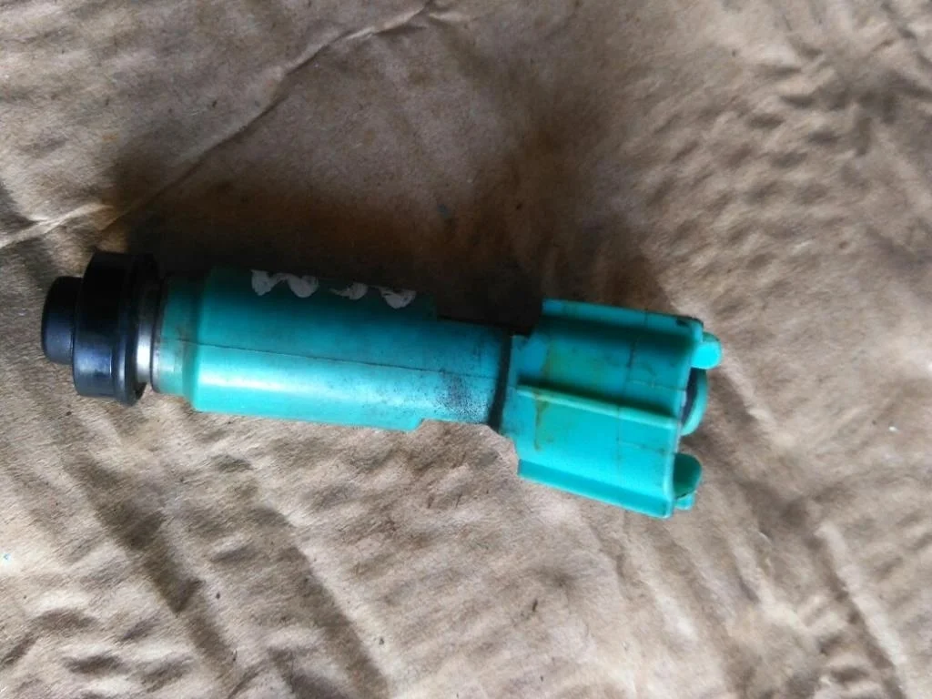 Б.у. форсунка топливная TOYOTA CAMRY V30 ACV30 TOYOTA CAMRY V30 ACV30