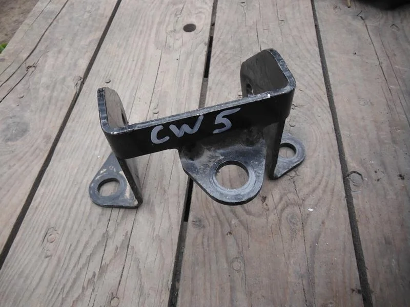 Б.у. кронштейн опоры двигателя MITSUBISHI OUTLANDER XL CW4W MITSUBISHI OUTLANDER XL CW4W