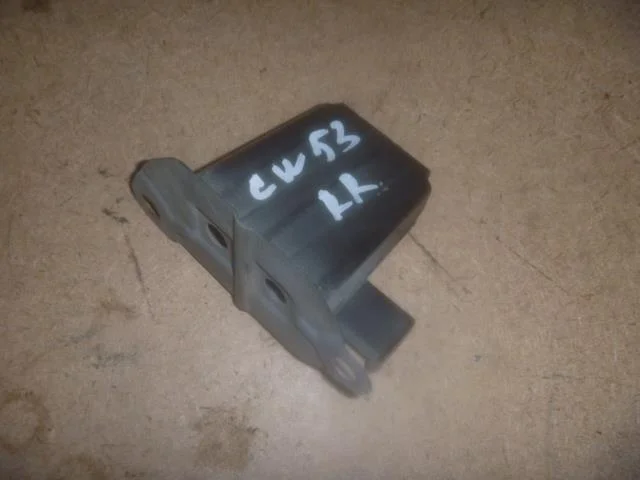 Б.у. кронштейн усилителя бампера зад MITSUBISHI OUTLANDER XL CW5W MITSUBISHI OUTLANDER XL CW5W