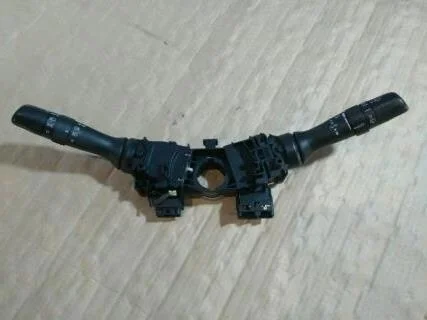 Б.у. подрулевой переключатель TOYOTA RAV4 ACA30 TOYOTA RAV4 ACA30