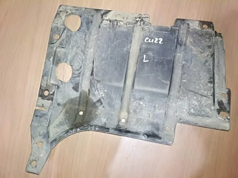 Б.у. пыльник двигателя MITSUBISHI AIRTREK CU2W MITSUBISHI AIRTREK CU2W