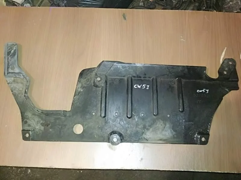 Б.у. защита двигателя пластиковая MITSUBISHI OUTLANDER XL CW5W MITSUBISHI OUTLANDER XL CW5W