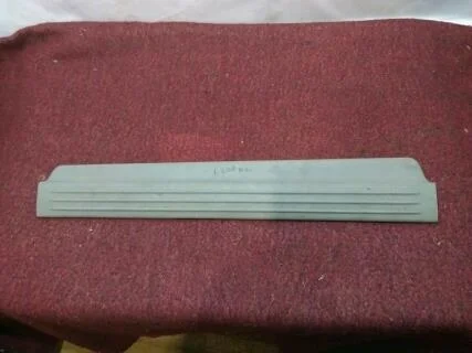 Б.у. накладка на порог MITSUBISHI L200 KB4T MITSUBISHI L200 KB4T