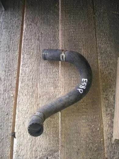 Б.у. патрубок радиатора TOYOTA COROLLA ZRE151 TOYOTA COROLLA ZRE151