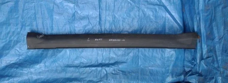 Б.у. порог пластиковый MITSUBISHI OUTLANDER XL CW5W MITSUBISHI OUTLANDER XL CW5W