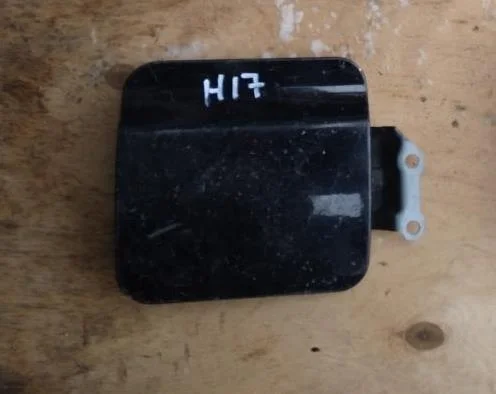 Б.у. лючок бензобака MITSUBISHI PAJERO SPORT K96W MITSUBISHI PAJERO SPORT K96W